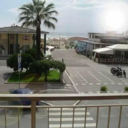 Vittorio * Viareggio